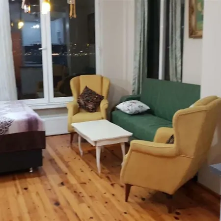 Cozy Flat With Great Bosphorus View In Cihangir/taksim Appartement *
